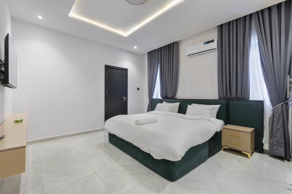 Villa Toscana Luxe Gra Port Harcourt Buitenkant foto