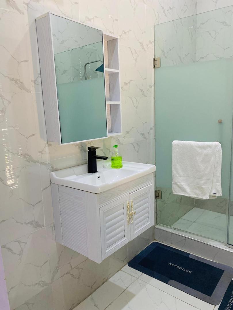 Villa Toscana Luxe Gra Port Harcourt Buitenkant foto