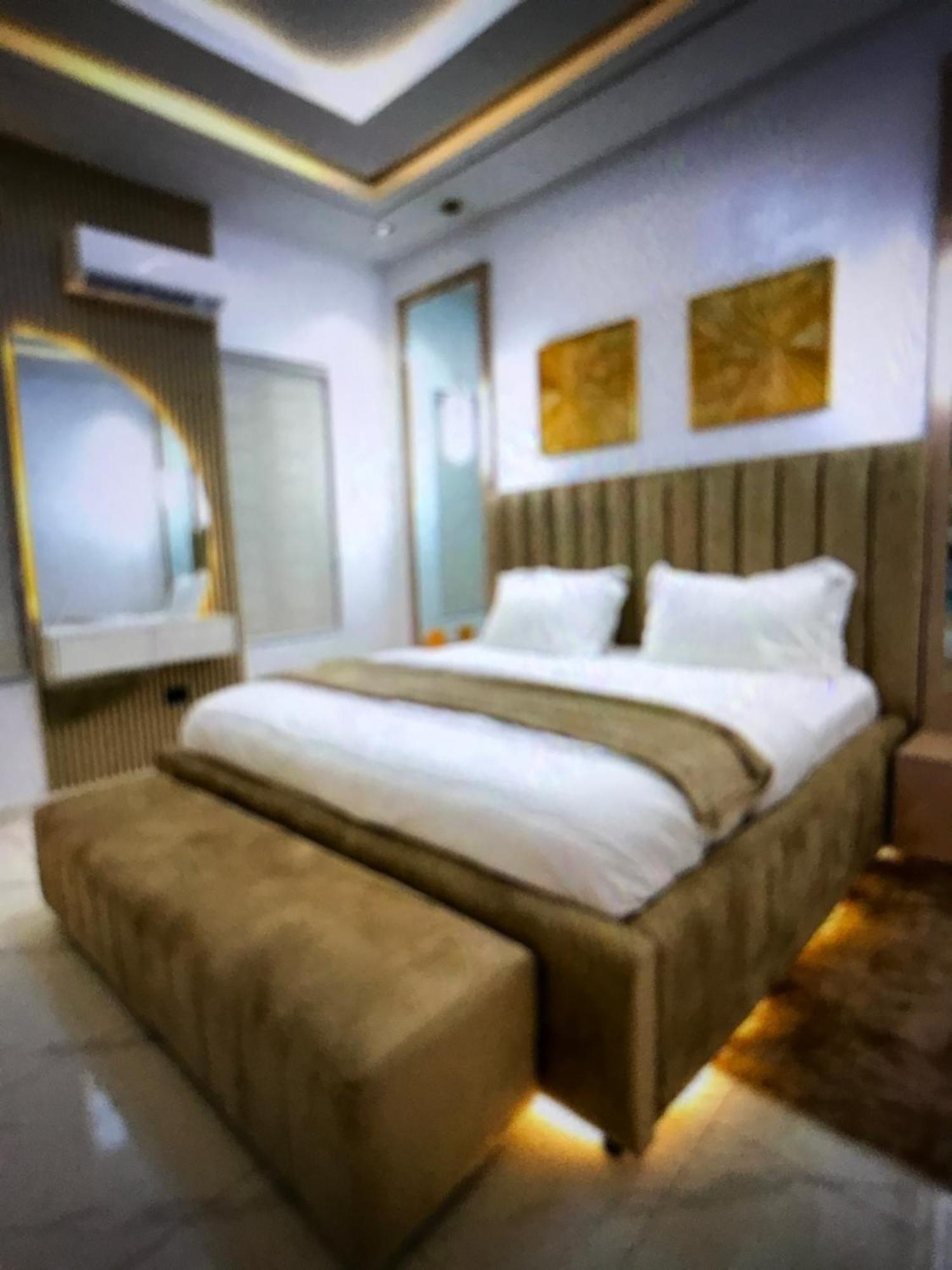 Villa Toscana Luxe Gra Port Harcourt Buitenkant foto